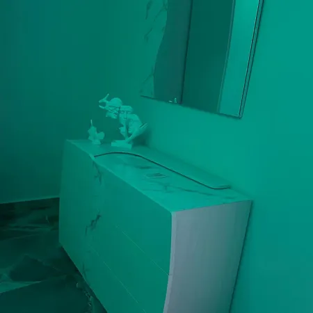 Naomi Luxury 2 Apartment