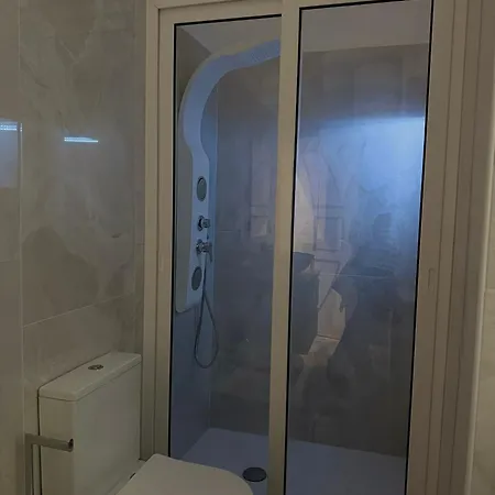 Naomi Luxury 2 Apartment
